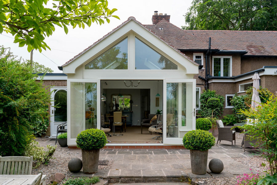 Garden room extention by Wyre Forest Woodcraft in Kidderminster